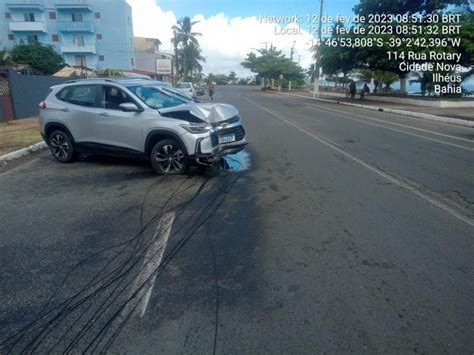 Motorista Fica Ferido Ap S Colidir Carro Contra Poste No Malhado Parte