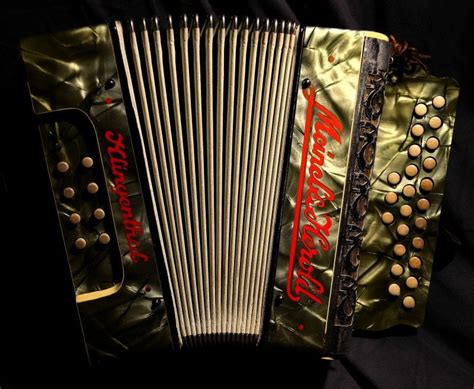 The Squeezebox: Accordions and Accordion Music ...