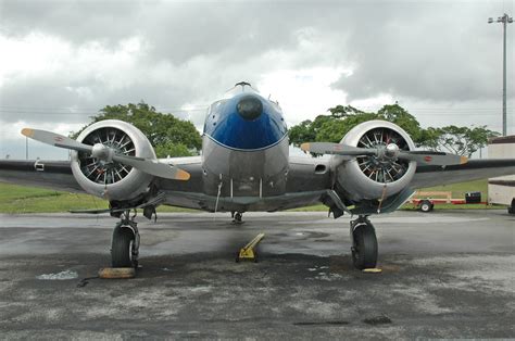 Dsc 0076 At Opa Locka Florida A Beech 18 Of Seven Stars Flickr