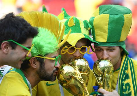 FIFA World Cup 2018 Serbia Vs Brazil Brazil Backed By A Sea Of