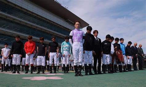 藤岡康太騎手を悼み各競馬場で黙とう 兄・佑介「安心して康太が見守れる状況になれば。変わらず応援してくれたら」 競馬ニュース Netkeiba