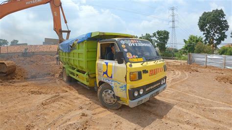 Mobil Truk Dump Hino Dutro Jomplang Full Bak Muatan Tanah Merah YouTube