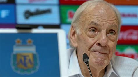 Muere C Sar Luis Menotti Leyenda Del F Tbol Argentino Y Exentrenador