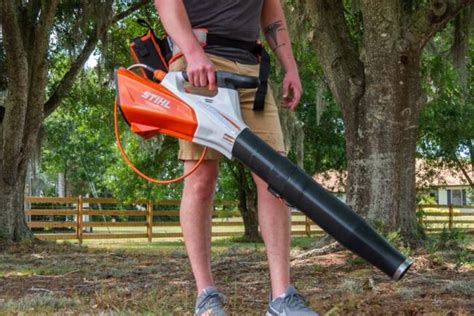 Stihl BGA 200 Battery Powered Leaf Blower Review PTR