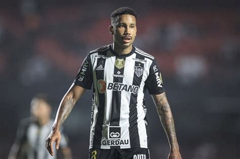 Vasco Negocia A Contrata O Do Volante Jair Do Atl Tico Mg Jornal O