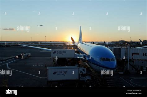 Jfk Airport New York Usa November 2014 Planes Preparing For And