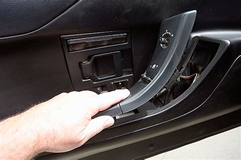 Installing Zip Products' Repro Door Panels | Corvette Magazine