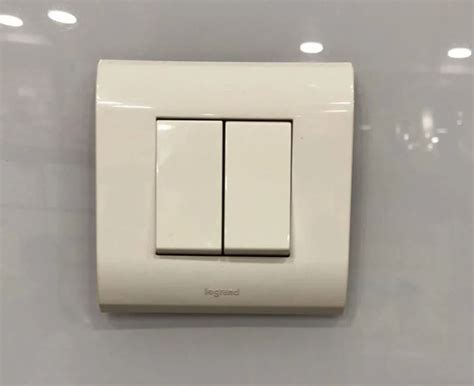 16a Legrand Myrius 2m Modular Switch At Rs 50piece In Roorkee Id 2850936843488