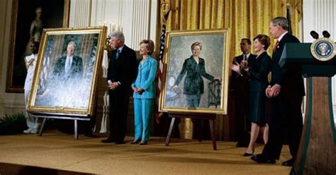 Clinton Portrait Hung with Christmas Decorations at White House ...