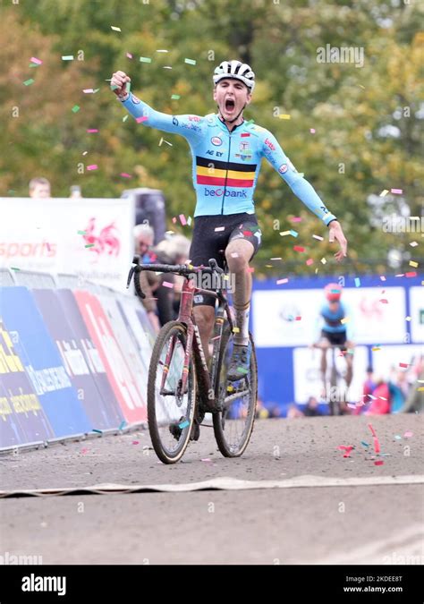 NAMUR BELGIQUE NOVEMBRE 5 Emiel Veerstrynge De Belguim Lors Des