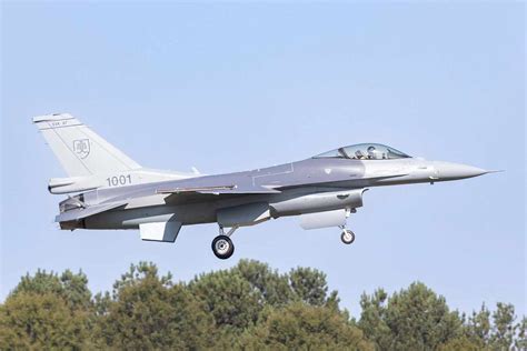 Slovakia S First F 16 Block 70 Made Its First Flight Air Data News