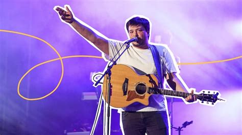 Regardez le concert dÉmile Bilodeau aux Francos 2022 ICI Radio Canada ca