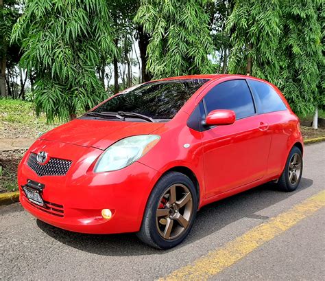 Vendo Toyota Yaris Hatchback 2008 Automático