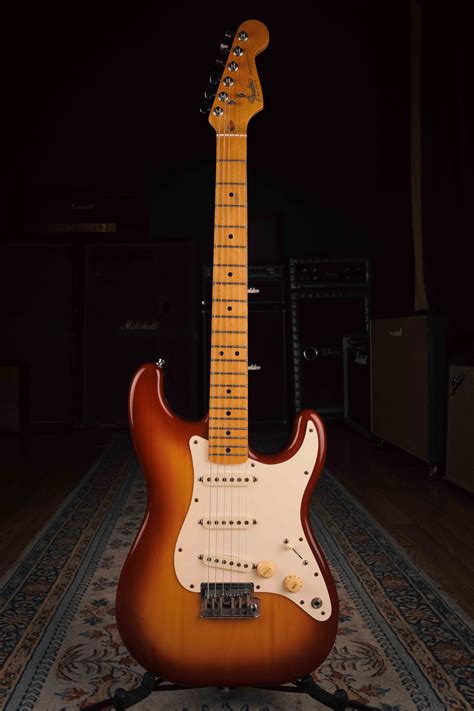 1983 Fender Stratocaster Dan Smith Sienna Sunburst Guitars Electric Solid Body Mom And Dads