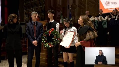 Applausi E Lacrime Per La Laurea Alla Memoria Di Giulia Cecchettin