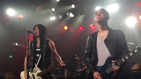 coldrain-LIVE - YouTube