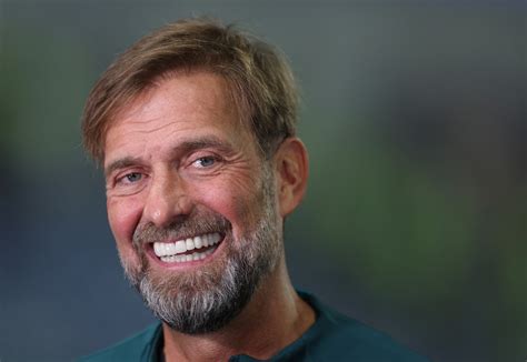 Klopp diz que Manchester City é o melhor time do mundo e projeta como