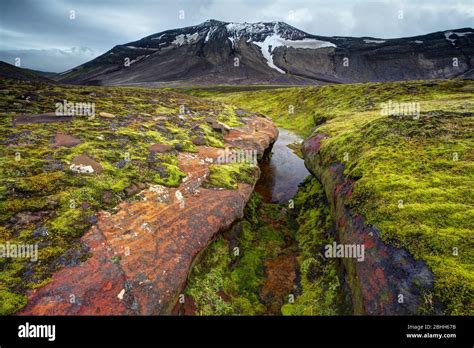 Volcanic Fissure At Grundarfjörður North Iceland Stock Photo Alamy