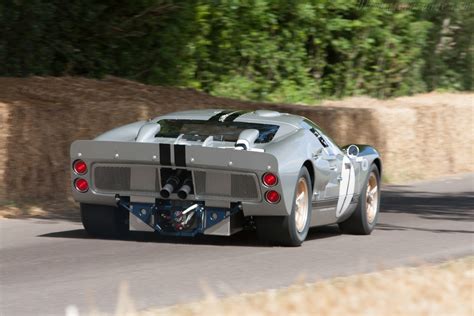 Ford GT40 Mk II - Chassis: XGT-2 - 2010 Goodwood Festival of Speed