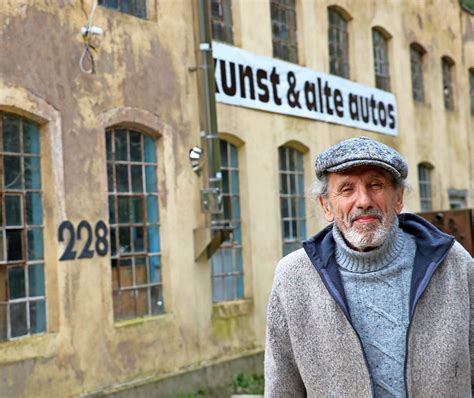 Elmar Hilgers Aus Traben Trarbach Stellt Im Hotel Sch Tzenhof Oldtimer Aus