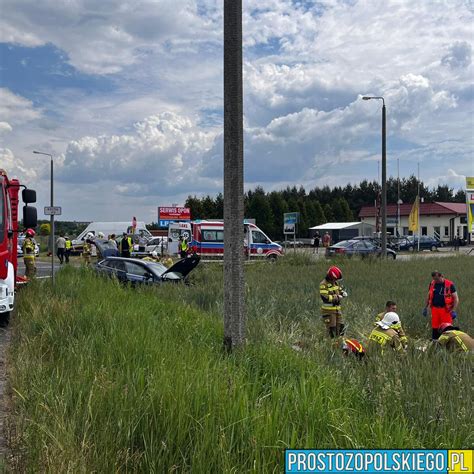 Zderzenie Samochodu Z Motocyklem Na DK 42 W Ligocie Dolnej Na