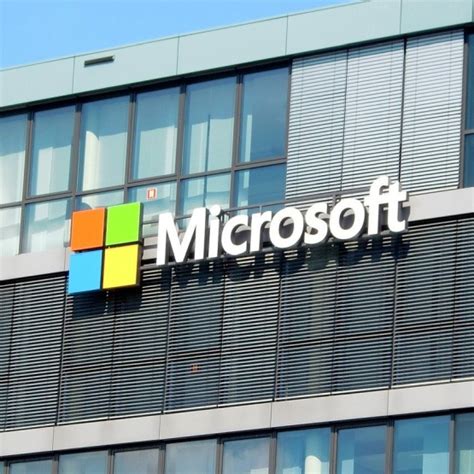 Microsoft Zamyka Firmowe Sklepy Telepolis Pl