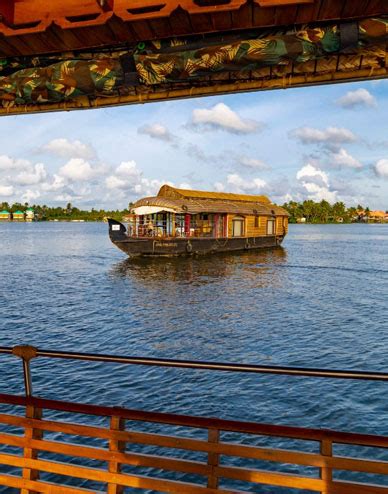 Luxury Houseboats in Alleppey - Southern Panorama - LiveKerala