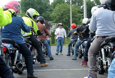 A riding school for motorcycle enthusiasts