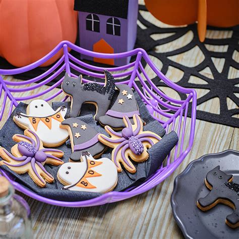 How To Decorate Halloween Biscuits Hobbycraft