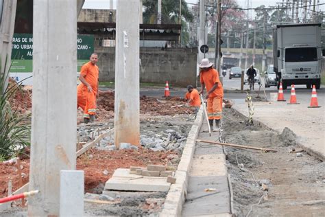 Obra Da Nova Al A Avan A No Viaduto Leon Feffer