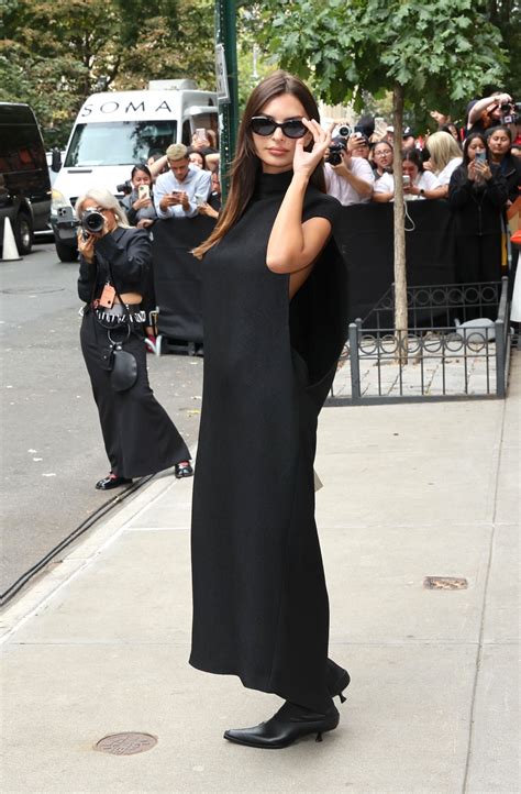 The Minimalist Dress That All the It Girls Have Approved for Fall | Vogue