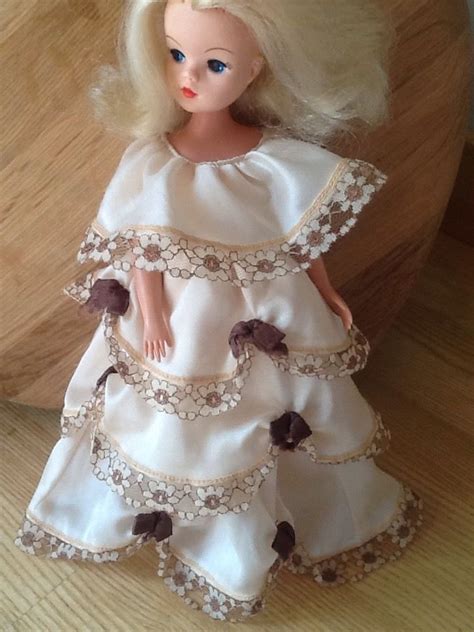 Pin By Angela Coppock On Sindy 1981 Ball Gowns Sindy Doll Flower