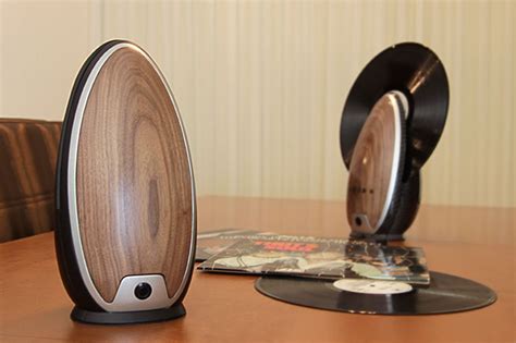 Vertical Record Player Gives Modern Functions To Retro Device Bored Panda