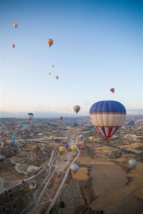 Globos Del Aire Caliente En Cappadocia Imagen De Archivo Imagen De