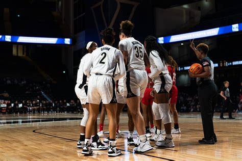 Memorial Minutes Gearing Up For Sec Competition The Vanderbilt Hustler