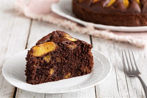 Ricetta Torta Soffice Alle Pesche E Cioccolato Cucchiaio D Argento