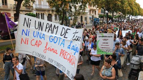 Clamor Multitudinario En Tarragona Para Frenar El Macroproyecto De Hard