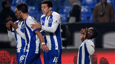 Oporto vence a Académica con goles de Jackson Martínez y Héctor Herrera