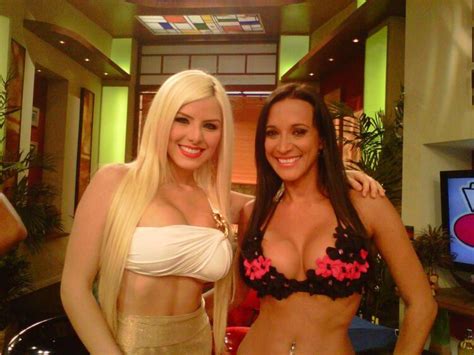 Hot Sexy Marines Hernandez Bikini Pics