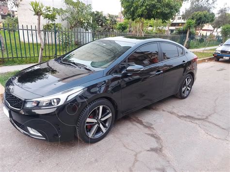 KIA Cerato 1 6 EX Aut Usado 2017 Color Negro Precio U S13 000