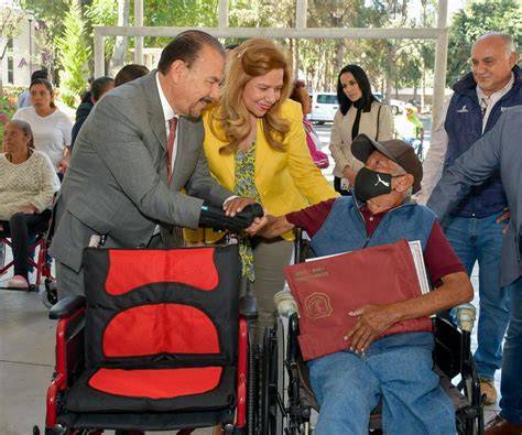 Entregan Dif Atizap N De Zaragoza Y Difem Sillas De Ruedas Aparatos