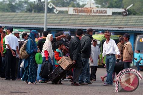 Pemudik Tak Perlu Takut Jika Bermalam Terminal Rajabasa Antara News