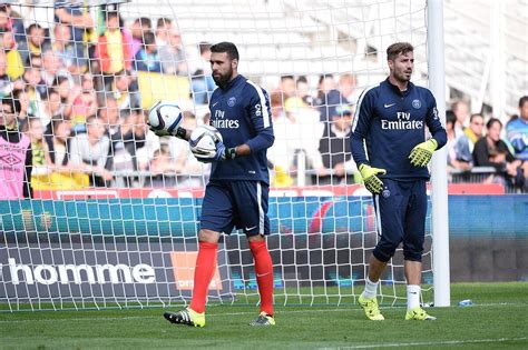 Foot PSG Trapp lélément clé Sirigu le boulet Un ancien du PSG a