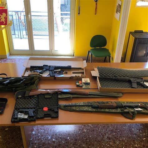 Sant Agata Militello Tiene Un Arsenale Di Armi Incustodite In Casa