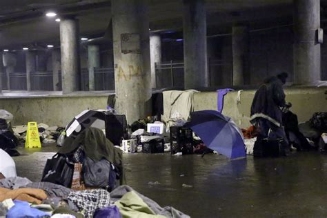 Study Finds 10000 Families Experienced Homelessness In Chicago Last