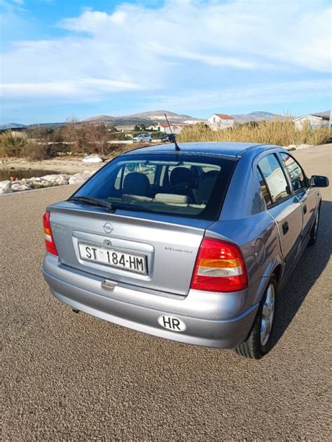 Opel Astra Classic 2005 God