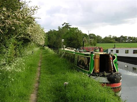 √ Norbury Junction Boat Trips