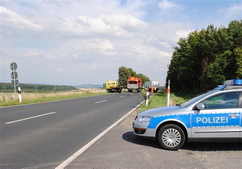 Hedeper Unfall Mit R Bentransporter B Zw Lf Stunden Voll Gesperrt