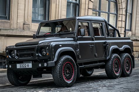 Land Rover Defender Flying Huntsman 6X6 Pickup