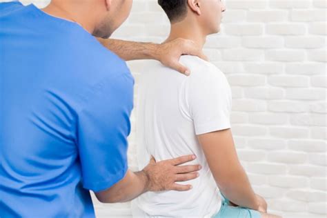 What Does A Chiropractor Do For Lower Back Pain Dr Lanoue